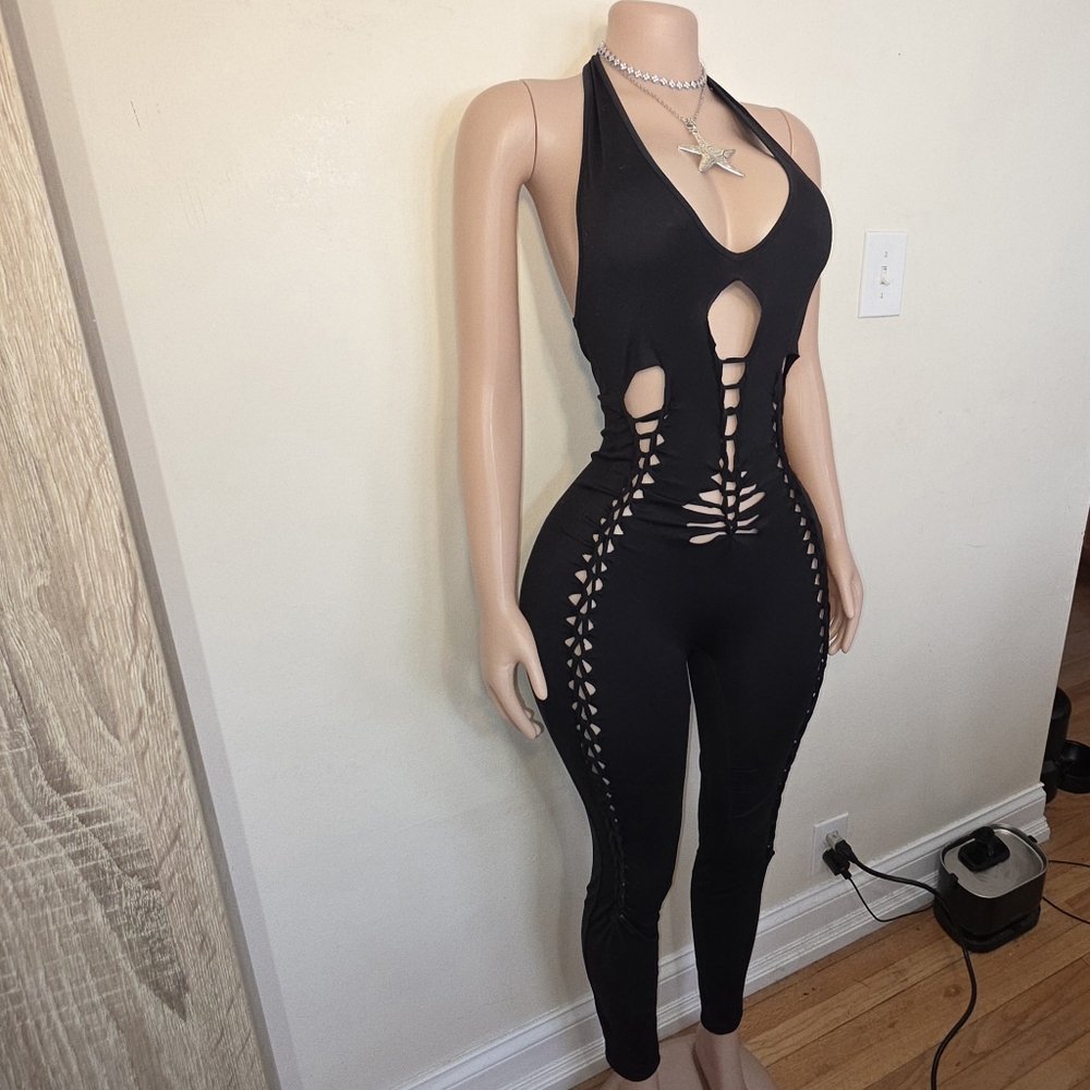 ☆SHEIN SXY Cut Out Backless Halter Unitard Jumpsuit☆ - Picture 2 of 3